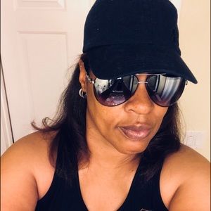 Meet your Posher, Gina